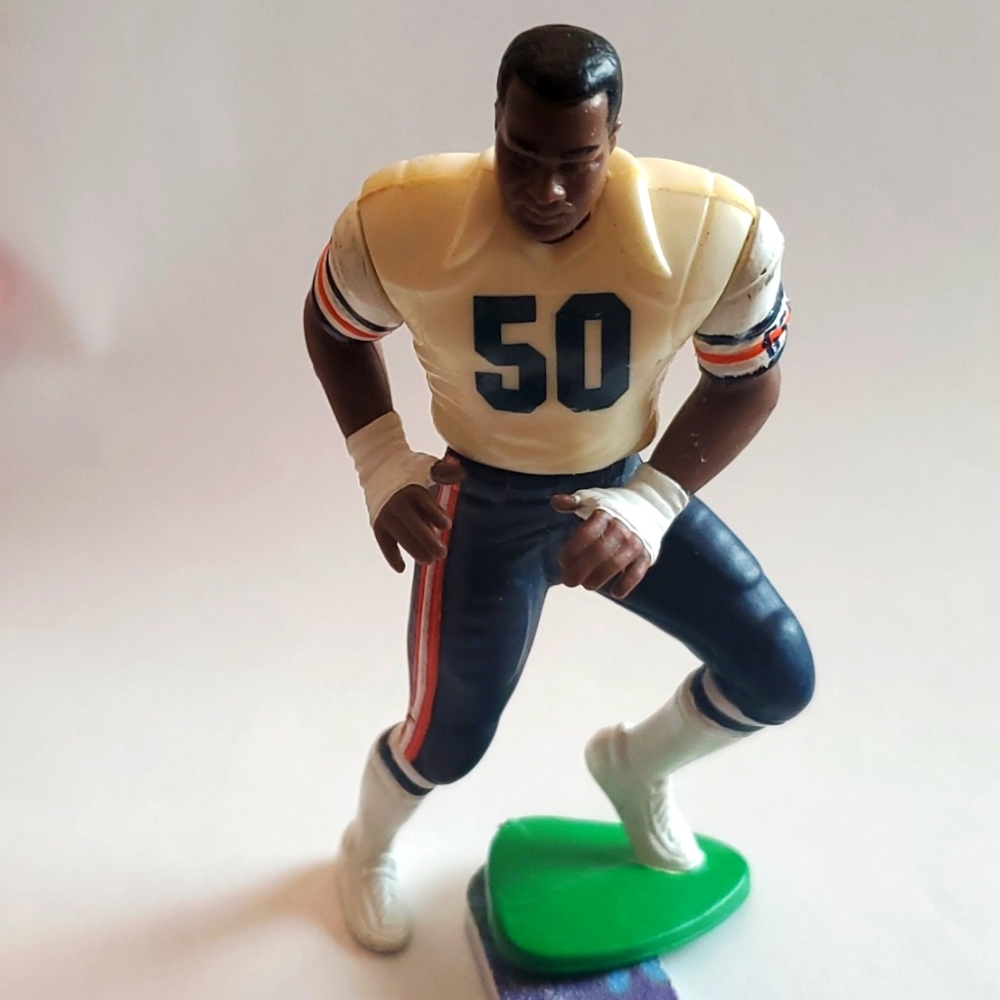 Vintage Singletary Mike # 50 Startup Lineup Sporrs Super Star Collection Figure